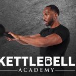 entrena-con-columpios,-cargadas-y-arrancadas-en-kettlebell-academy-de-amoila-cesar