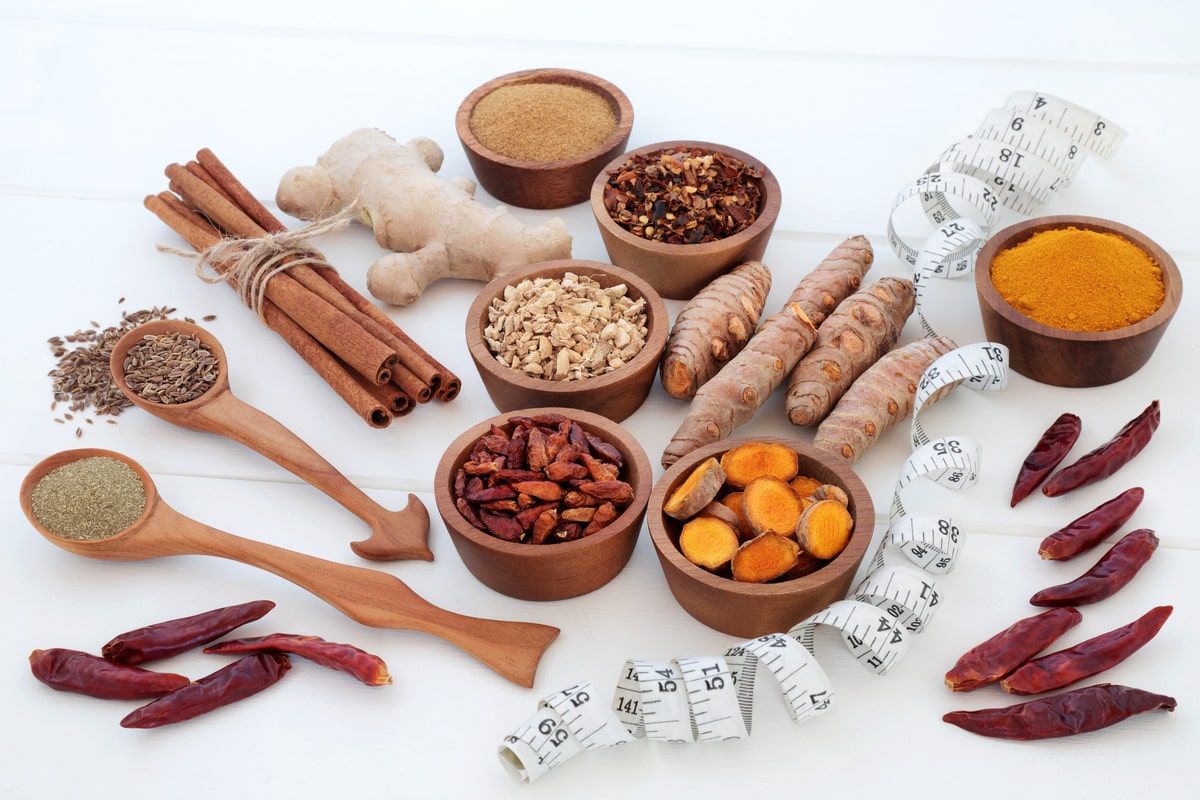 herbs-for-weight-loss:-12-natural-boosters-for-fat-loss